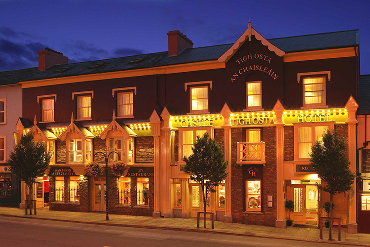castle-hotel-macroom-outside2.jpg