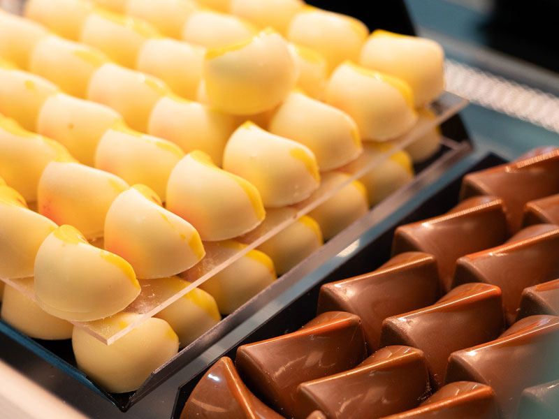 https://www.purecork.ie/media/chocs_800x600.jpg