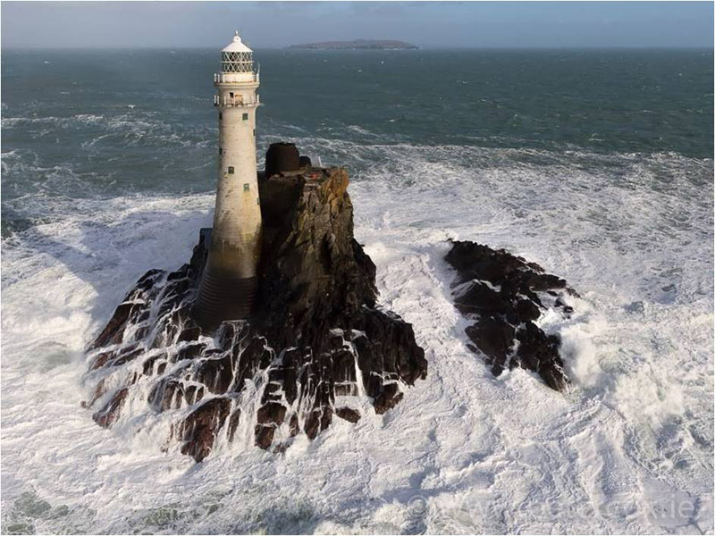 Fastnet Lighthouse Cork.jpg