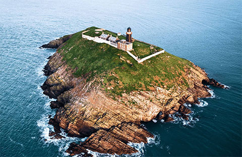 lighthouse_web.jpg
